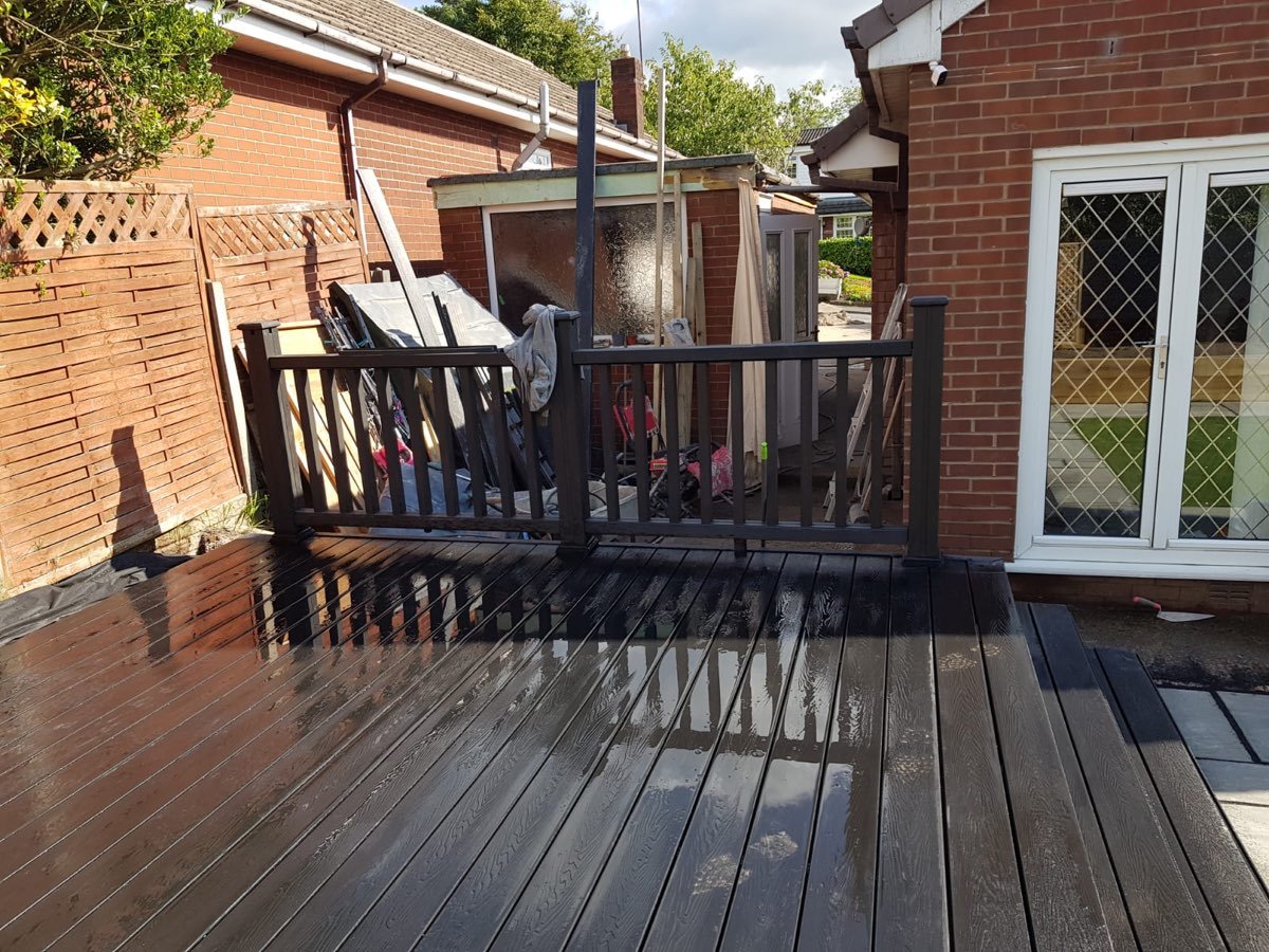 Composite decking installation — photo 5