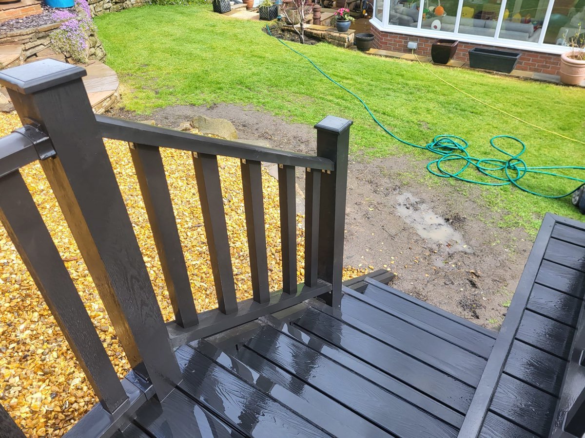 Composite decking installation — photo 7