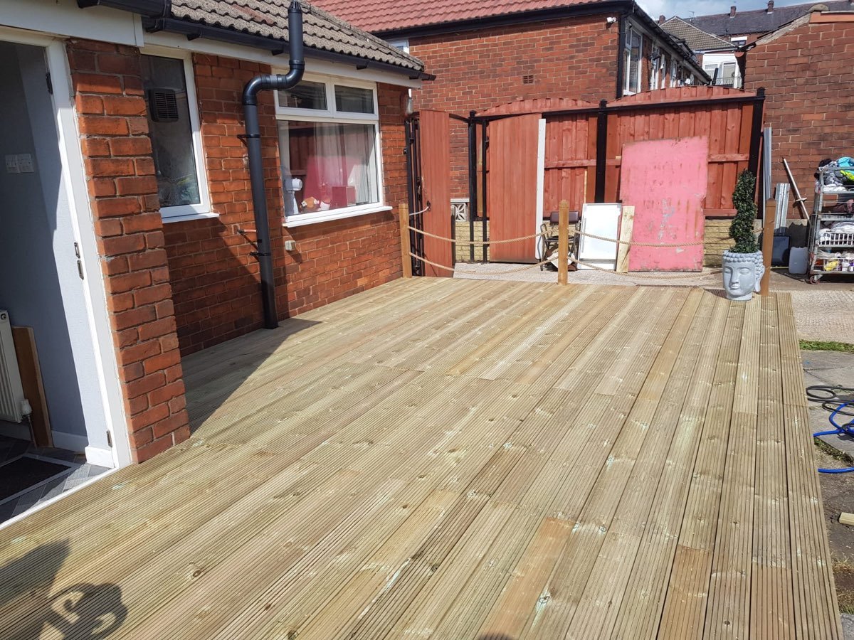 Timber decking installation — photo 7