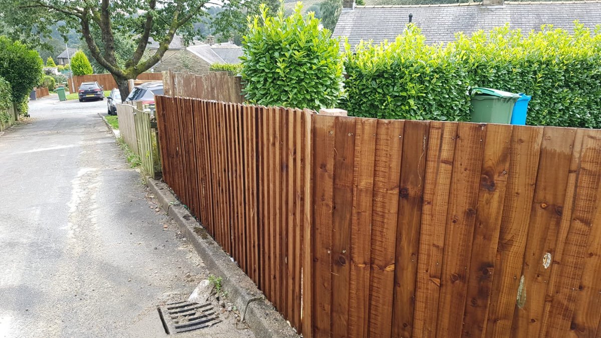Fencing and gate installation — photo 15