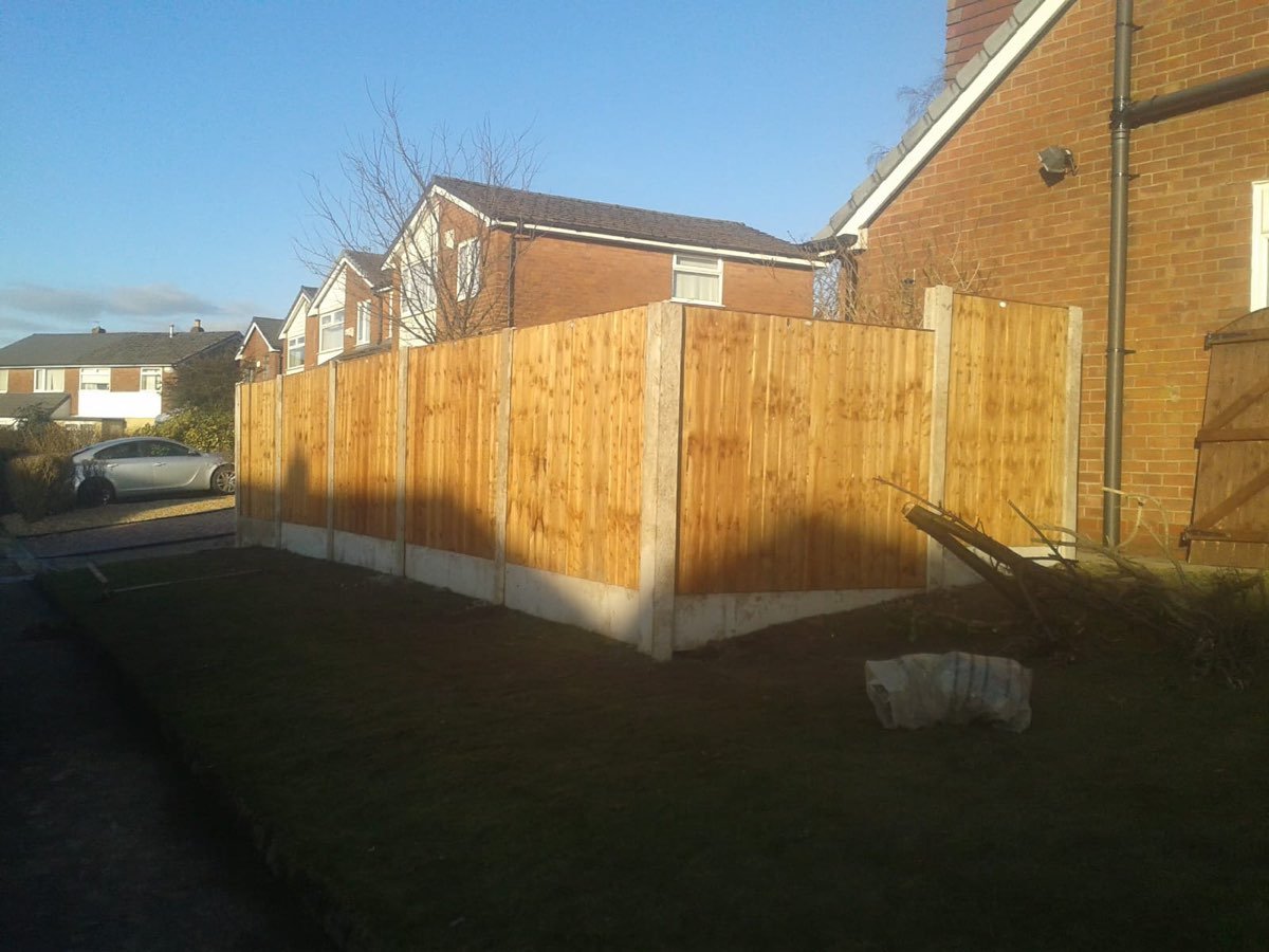 Fencing and gate installation — photo 16