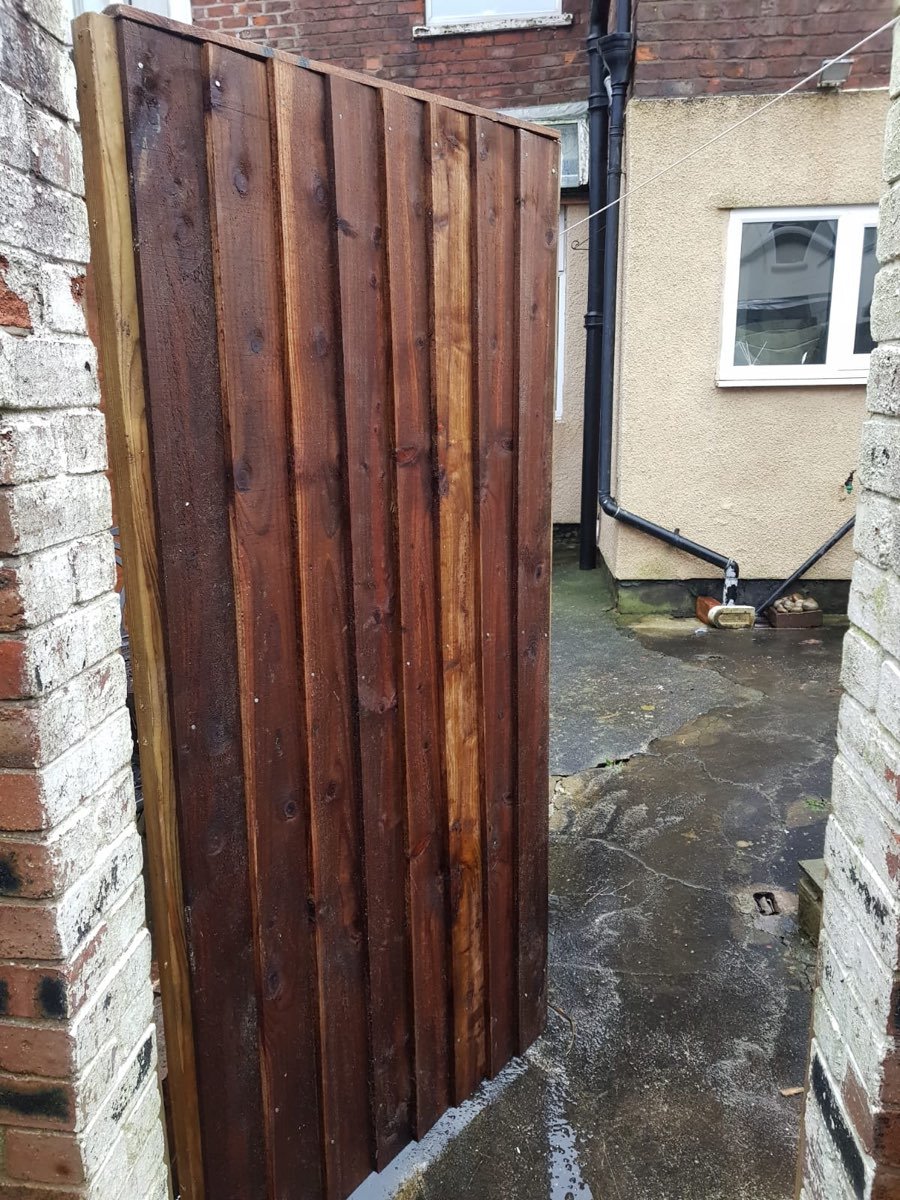 Fencing and gate installation — photo 26