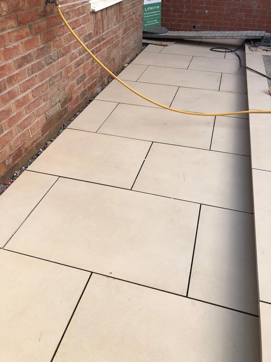 Porcelain paving installation — photo 1